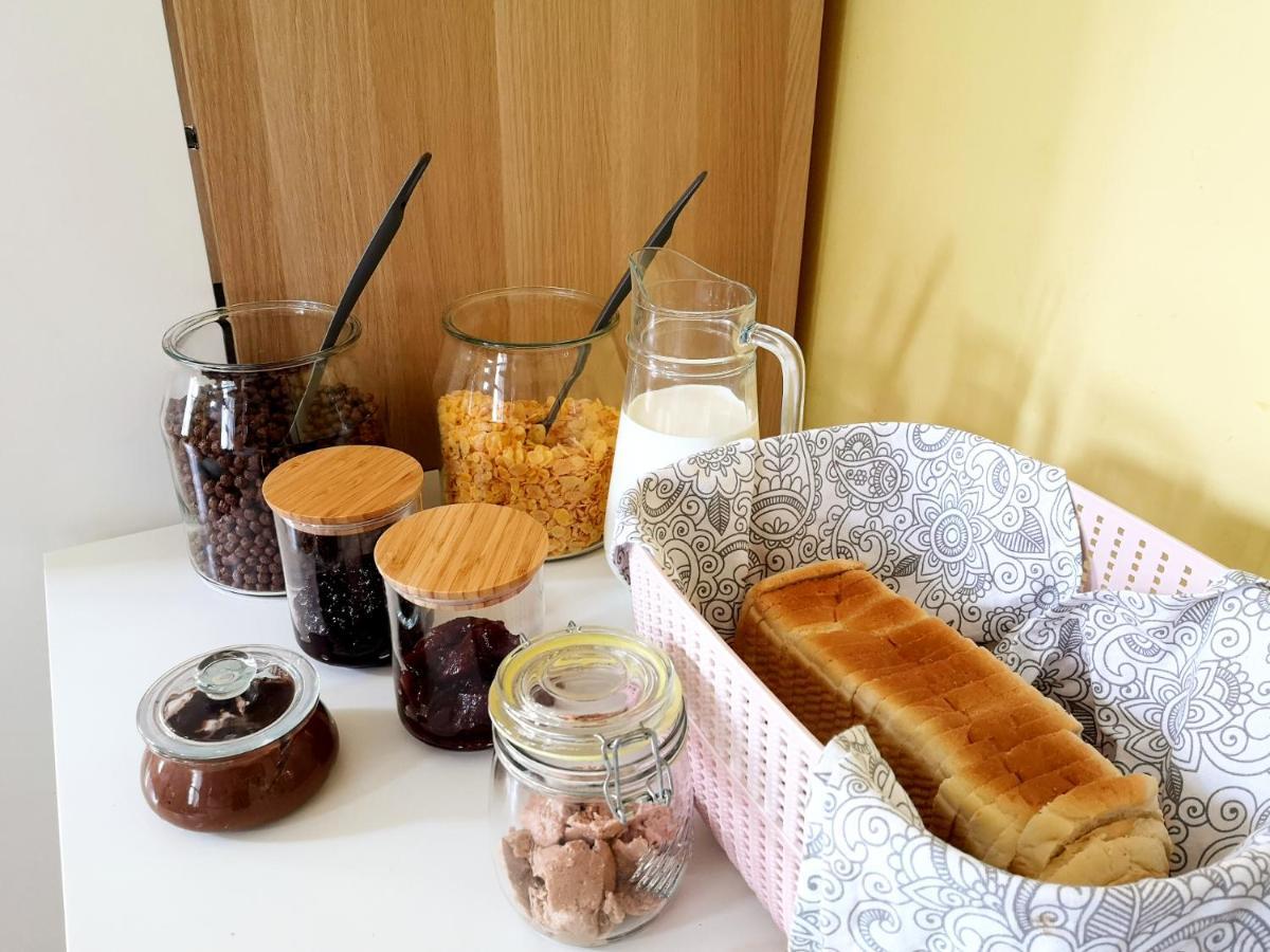 Hostel Kamienica Rynek 7 Katoviçe Dış mekan fotoğraf