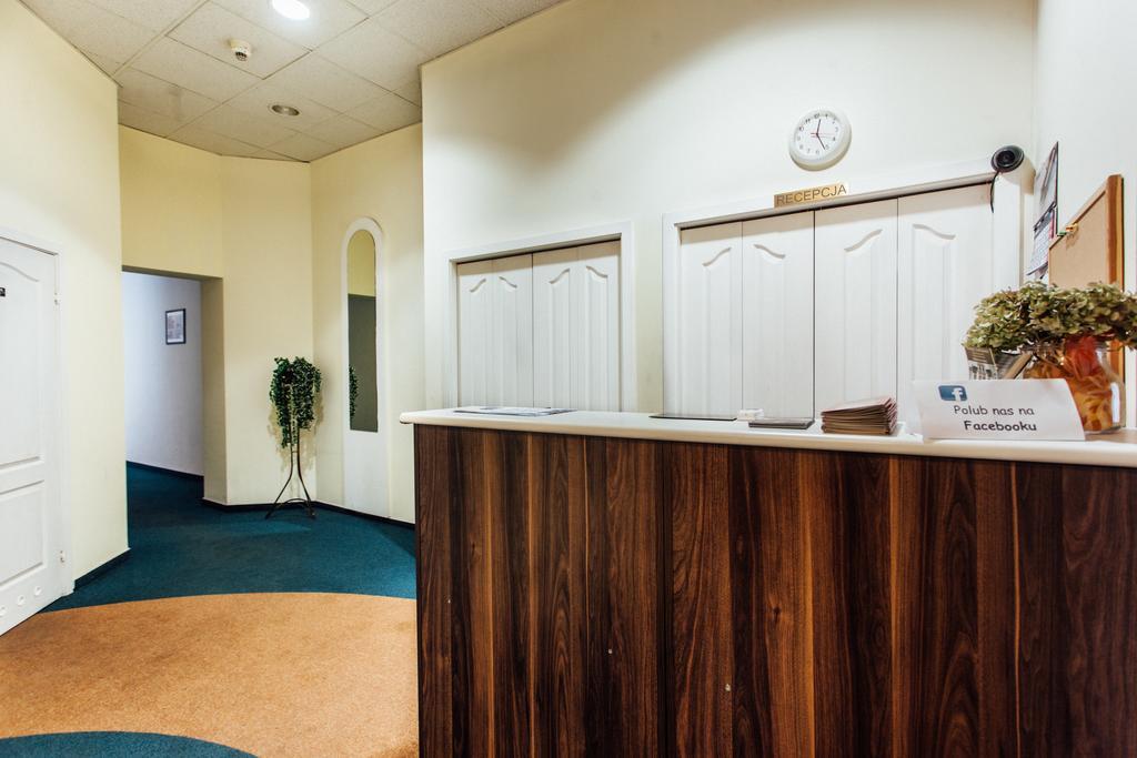Hostel Kamienica Rynek 7 Katoviçe Dış mekan fotoğraf