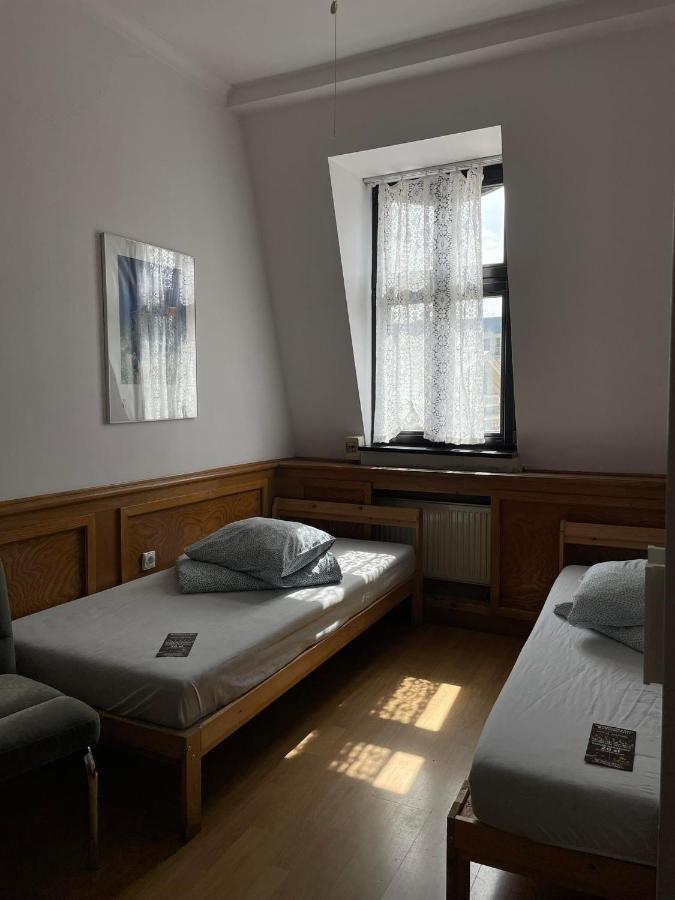 Hostel Kamienica Rynek 7 Katoviçe Dış mekan fotoğraf