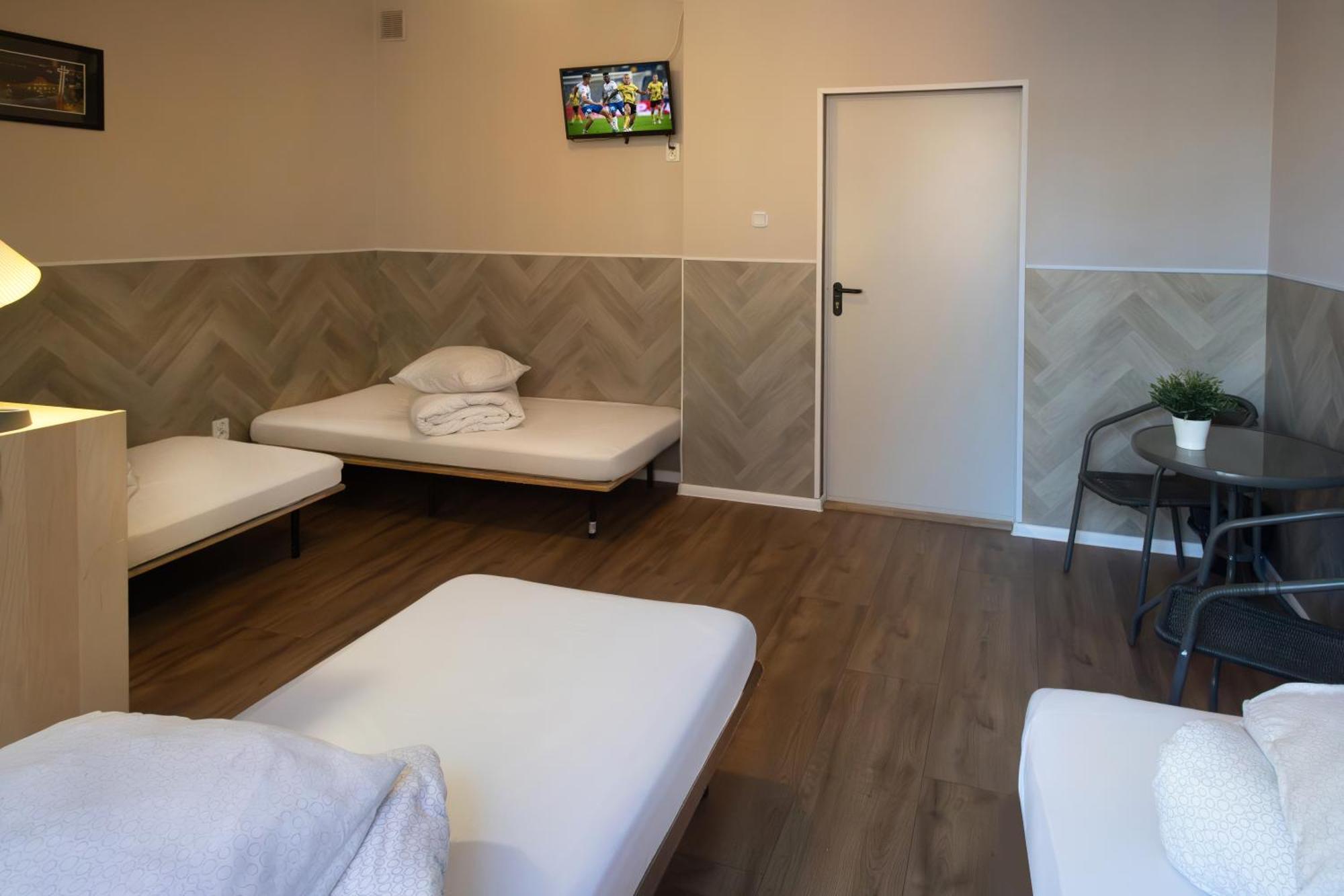 Hostel Kamienica Rynek 7 Katoviçe Dış mekan fotoğraf