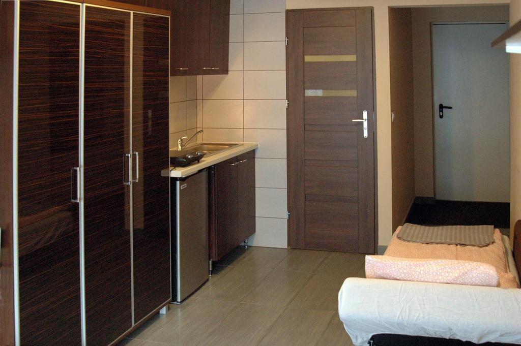 Hostel Kamienica Rynek 7 Katoviçe Dış mekan fotoğraf