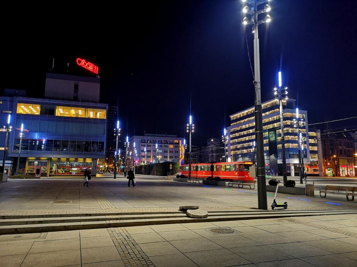 Hostel Kamienica Rynek 7 Katoviçe Dış mekan fotoğraf