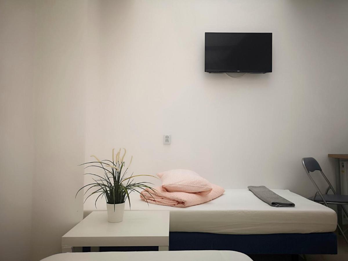 Hostel Kamienica Rynek 7 Katoviçe Dış mekan fotoğraf