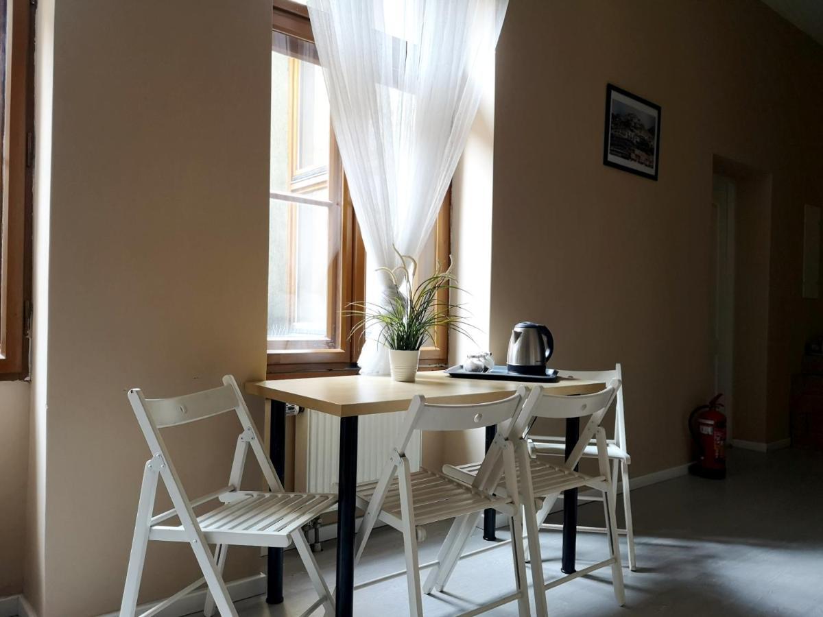 Hostel Kamienica Rynek 7 Katoviçe Dış mekan fotoğraf